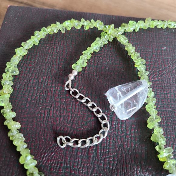 Peridot and clear quartz hand made necklace/choker. - Picture 4 of 4